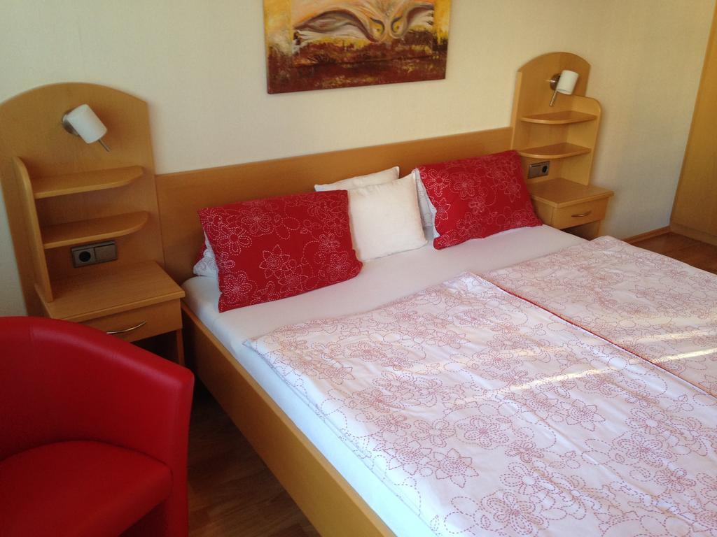 Winzerhof Klua Hoada Daire Illmitz Oda fotoğraf